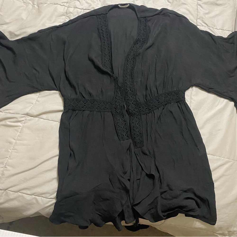 Chic Black Lace Trim Coverup
